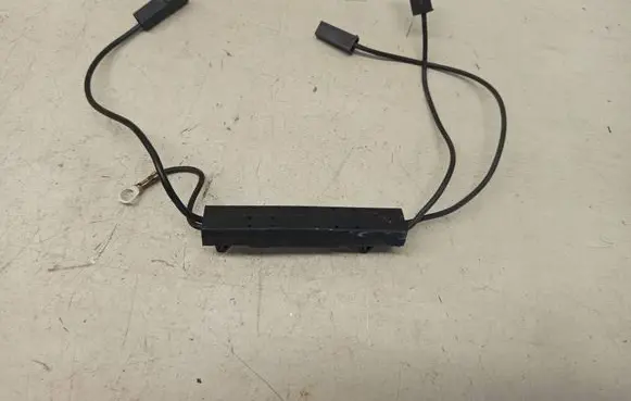 Mercedes-Benz CLK A209 C209 Aerial antenna amplifier A2038200189