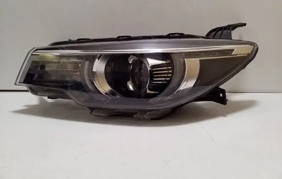 MG ZS Headlight/headlamp 10301279