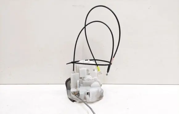 Subaru Forester SH Front door lock 0D01