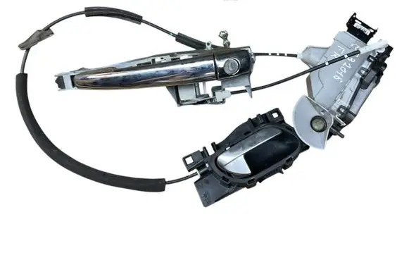 Citroen DS3 Front door lock A048069 9684559980 9683446577