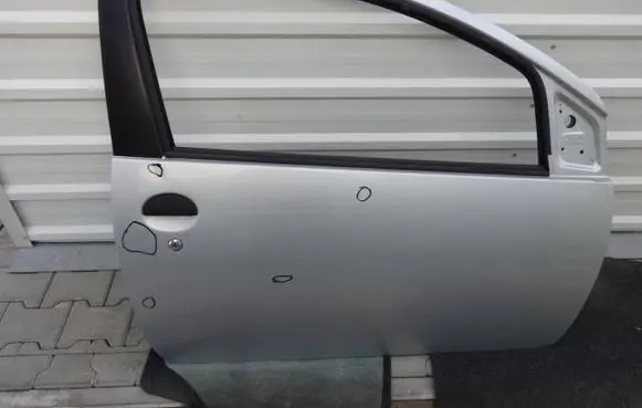 Door (2 Door Coupe)