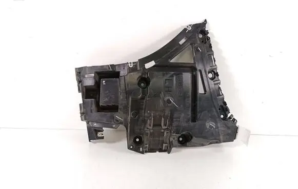Rear bumper mounting bracket