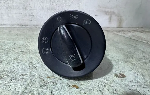 Volkswagen PASSAT B5 Light switch 3B0941531C