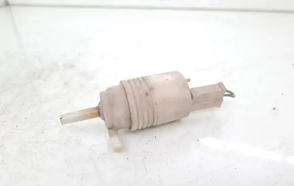 Volkswagen Transporter - Caravelle T4 Windscreen/windshield washer pump 171955651