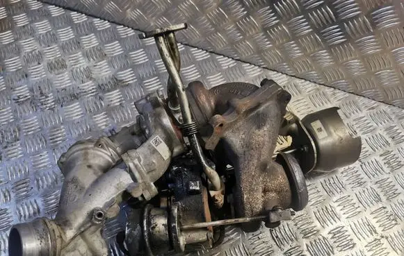 Mercedes-Benz E W212 Turbo A6510906280 10009700081 PA50219005
