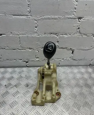 Hyundai i30 Gear shifter/selector 