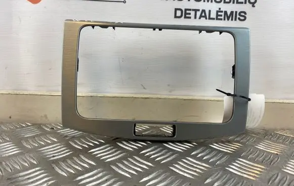 Volkswagen PASSAT CC Radio/GPS head unit trim 3AA858069