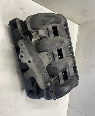 Mercedes-Benz Sprinter W901 W902 W903 W904 Intake manifold