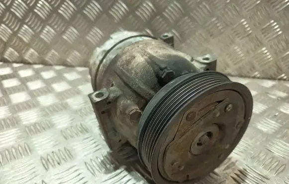 Renault Scenic I Power steering pump 1135280 110301547