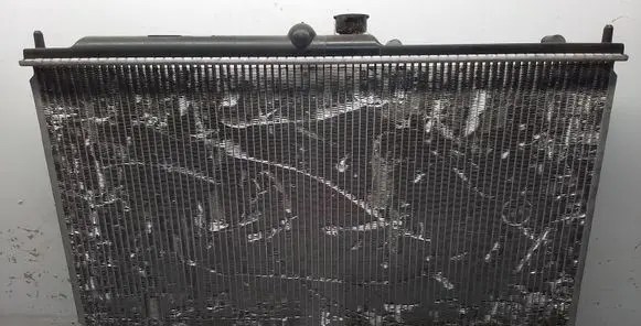 Mitsubishi Lancer Coolant radiator MR968854