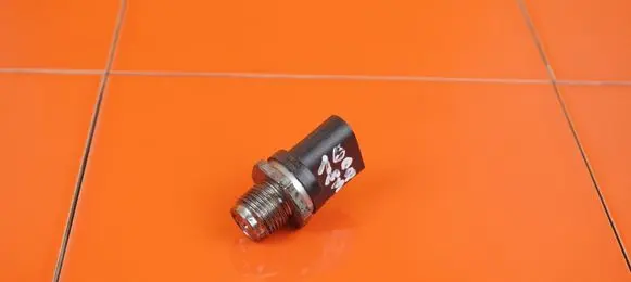 BMW 2 F45 Fuel pressure sensor 0281006453 B47D20B