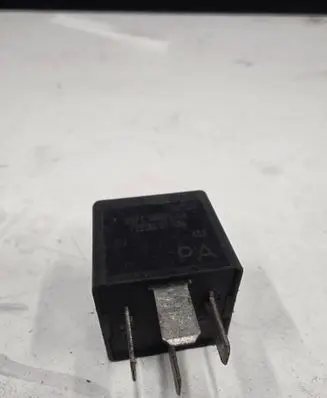Ford Mondeo Mk III Other relay 2S7T14B192AA V23136B1X66
