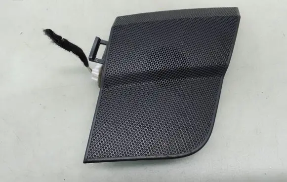 Side speaker trim/cover