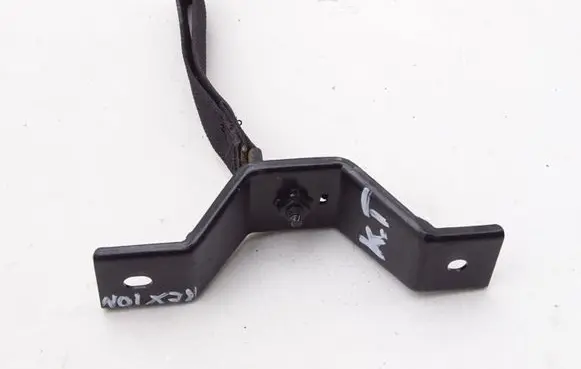 SsangYong Rexton Tie down hook / loop SSANGYONG_REXTON_01-06_UCHWYT_KLAPY_TYŁ