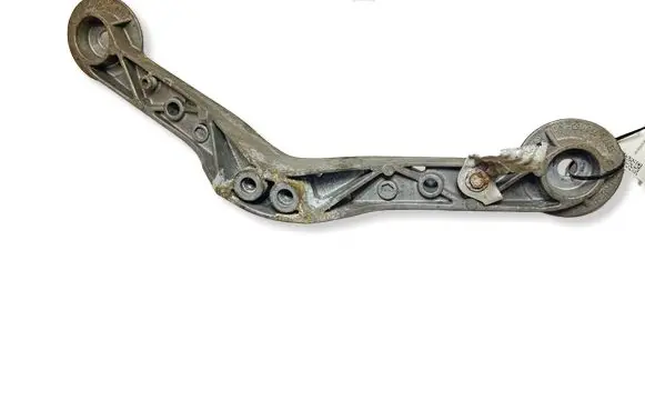 BMW Z4 E85 E86 Rear differential/diff mount bracket 6758163 33326758163 3332675816305
