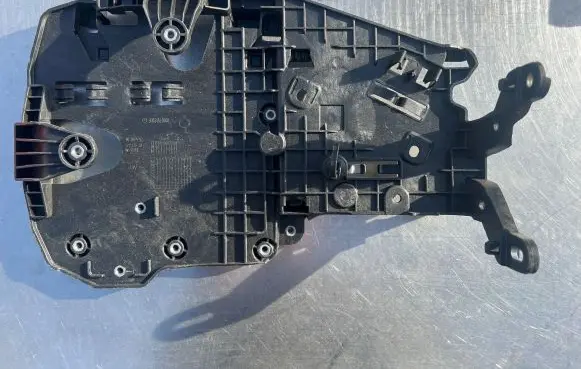 Mercedes-Benz C W206 Other engine bay part A2065451000