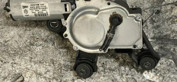 Audi A4 S4 B5 8D Rear window wiper motor 6X0955711C