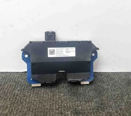Tesla Model 3 USB control unit 110203300A