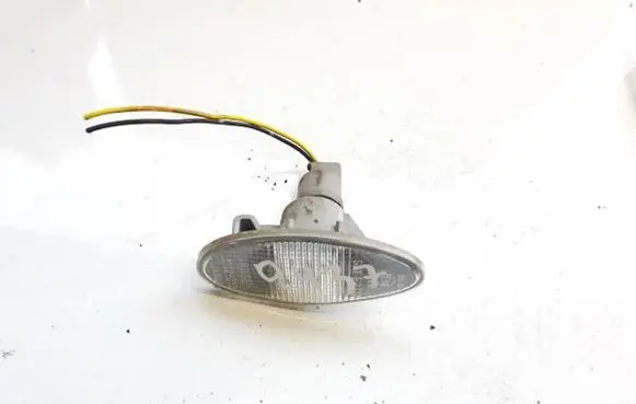 Mitsubishi Lancer Front fender indicator light e130643