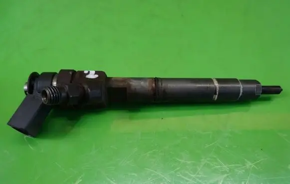 Mercedes-Benz A W168 Fuel injector 0445110167