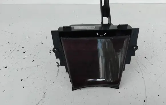 Mercedes-Benz E W211 Car ashtray A2116800350