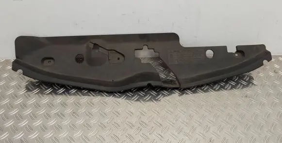 Radiator trim
