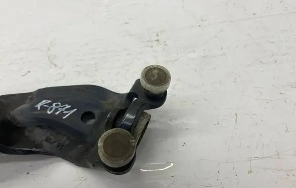 Volkswagen Sharan Sliding door middle roller runner 7N0843336F