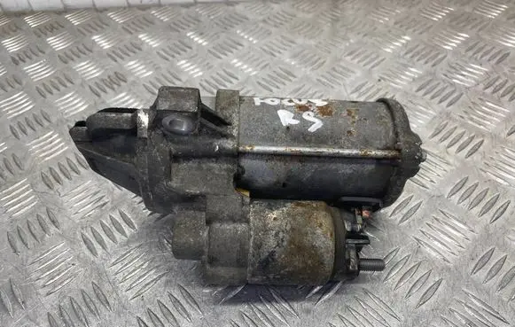 Ford Focus Starter motor F1FT11000NA