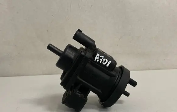 Mercedes-Benz C W203 Turbo solenoid valve 0005450427