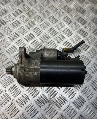Volkswagen PASSAT B6 Starter motor 0001123016 02E911023H