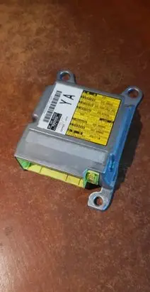 Toyota Prius (XW30) Airbag control unit/module 8917047100 1503002301