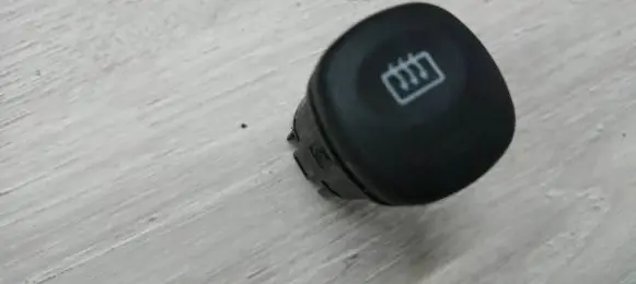 Ford Fiesta Windscreen/window heater switch