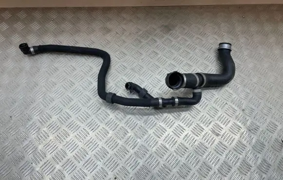 Mercedes-Benz S C217 Engine coolant pipe/hose A2225016484