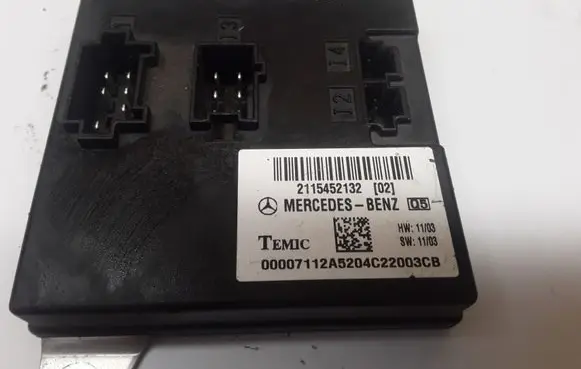Mercedes-Benz E W211 Comfort/convenience module 2115452132