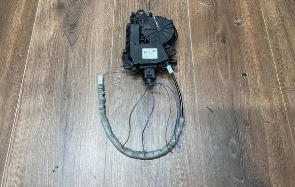Jaguar F-Type Tailgate boot lock/latch motor EX53404C10AE