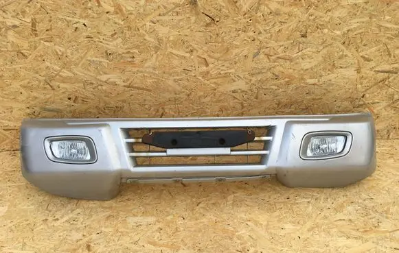 Mitsubishi Pajero Front bumper MR43724146
