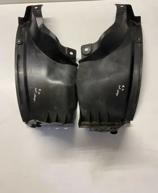 Hyundai Genesis Rear arch fender liner splash guards 868222M000 868212M000