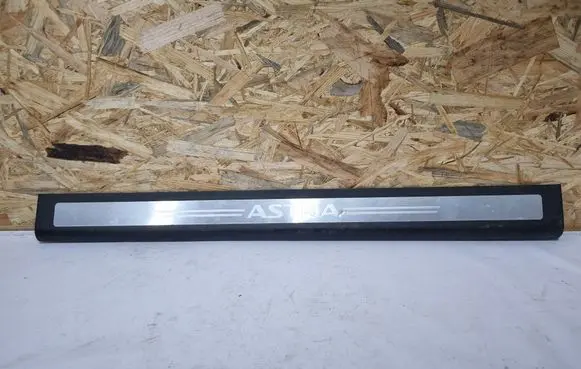 Opel Astra H Front sill trim cover 13238378 498166255