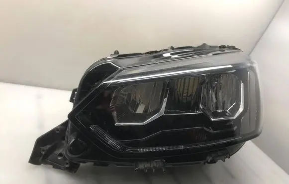 Peugeot 2008 II Headlight/headlamp 9865524680 LA92761