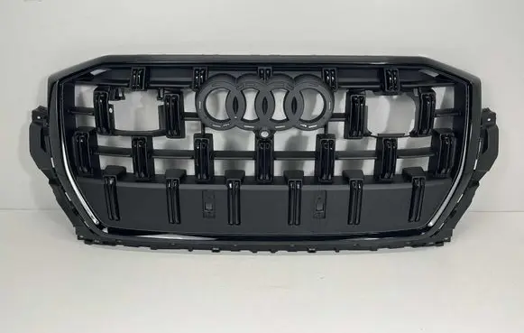 Audi Q7 4M Front bumper upper radiator grill 4M0853651