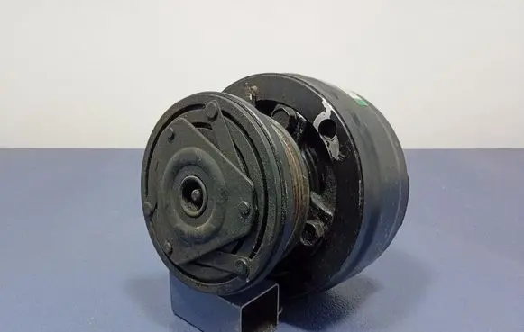 Cadillac Fleetwood Air conditioning (A/C) compressor (pump) 1131875