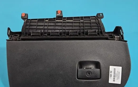 BMW X3 F25 Glove box 9210486 IMPRK1608782