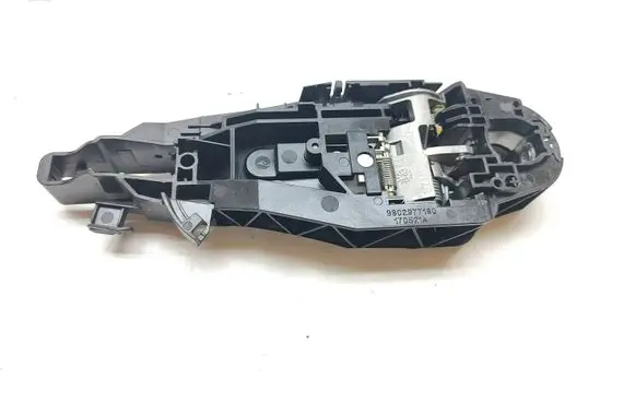 Rear door exterior handle/bracket