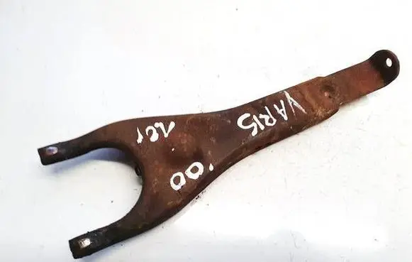 Toyota Yaris Clutch release arm fork 