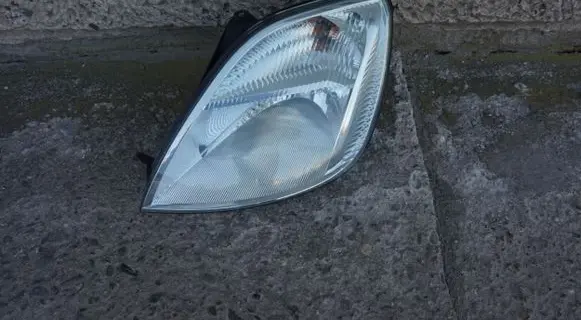 Ford Focus Headlight/headlamp