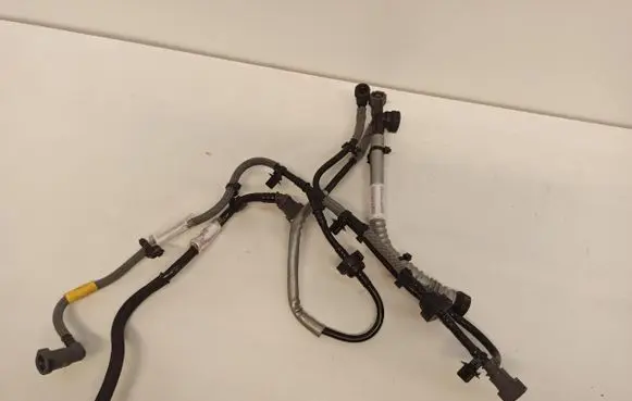 Dacia Duster II Oil cooling pipe 118260523R