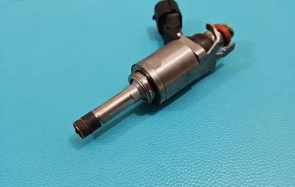 Fuel injector