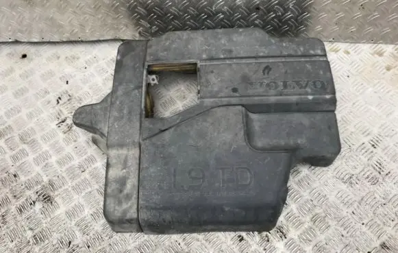 Volvo S40, V40 Engine cover (trim)