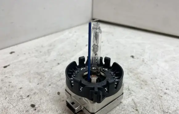 Mercedes-Benz C W204 Xenon bulb D1S
