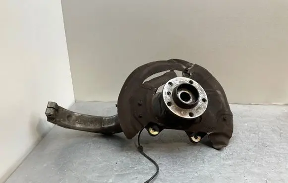BMW X5 E70 Front wheel hub 6773784 03510R 161935101